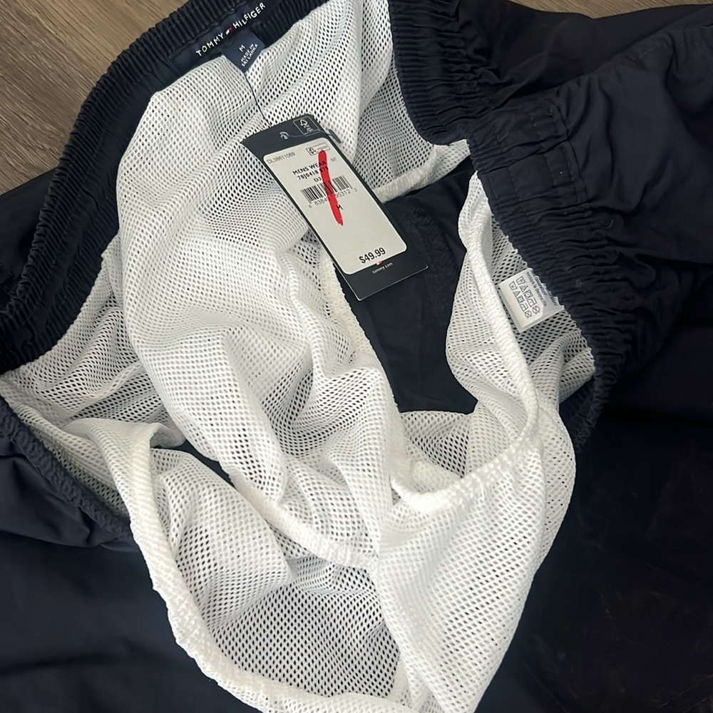NWT Tommy Hilfiger Navy Swim Shorts with Mesh Lining - Picture 4 of 4